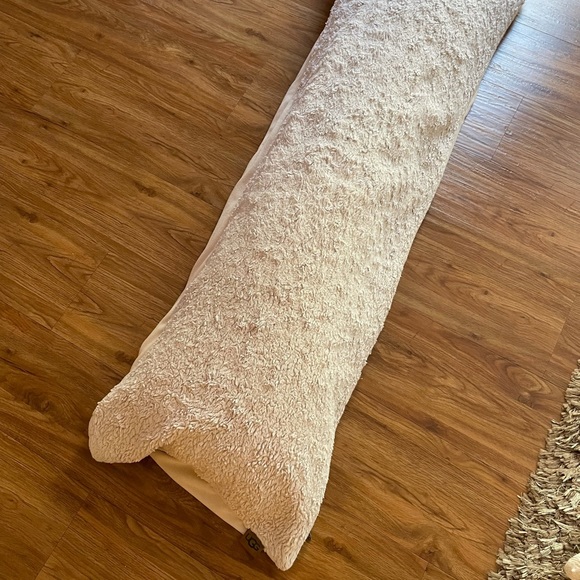 body pillow ugg